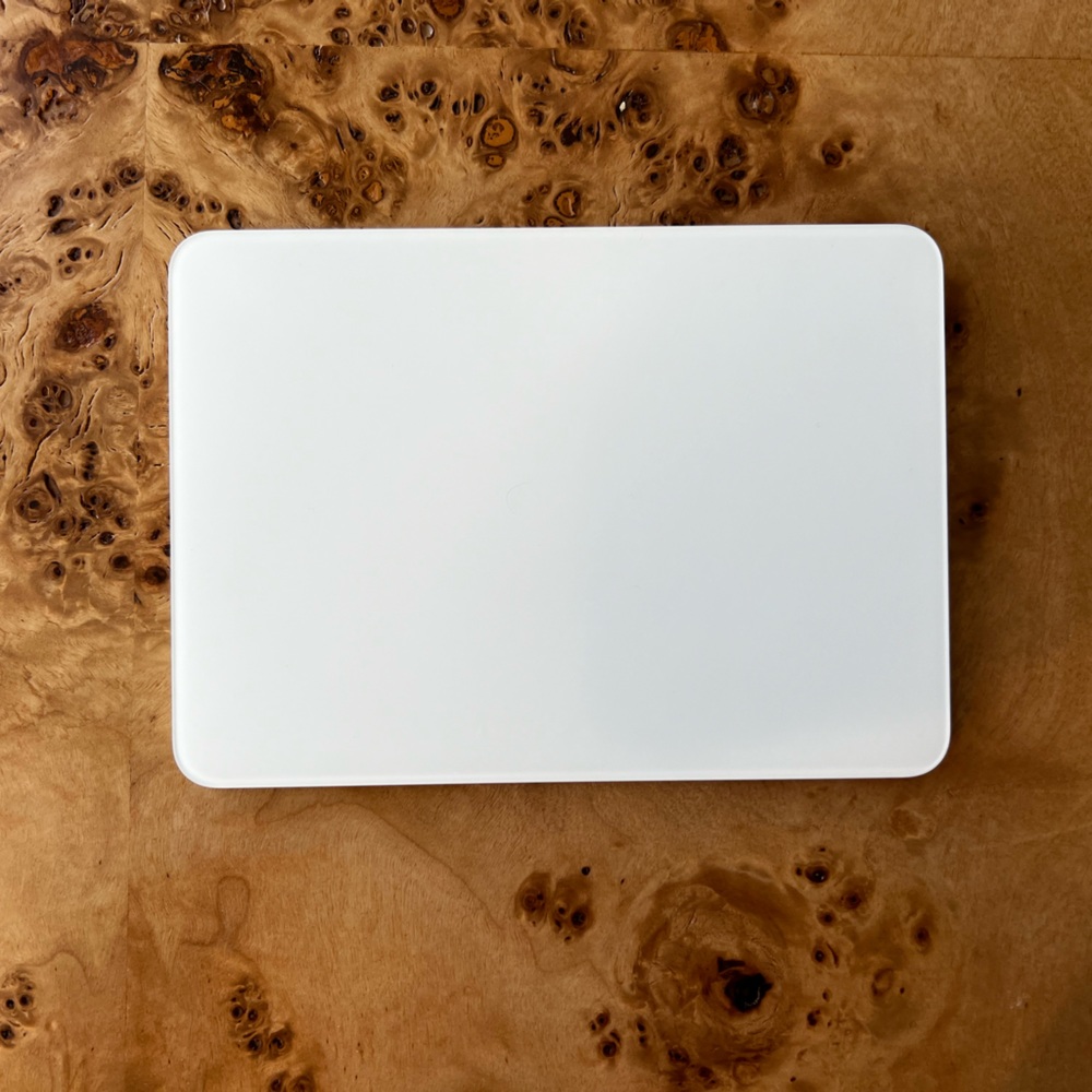 Apple Magic Trackpad (2021) w multi touch surface - Great condition - no box